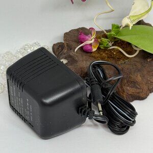 AC-DC Adaptor Plug-In Class 2 Transformer Model JOD-41U-06 - 6V